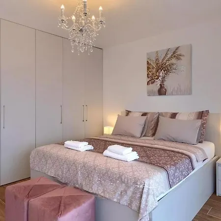 Esmeralda Ii By Seeadria Agency Holiday home *