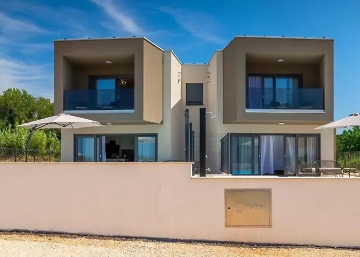 Esmeralda Ii By Seeadria Agency Holiday home Novigrad (Istria)