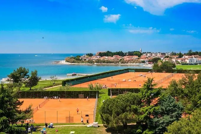 Esmeralda Ii By Seeadria Agency