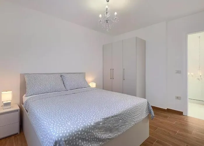 Esmeralda Ii By Seeadria Agency *