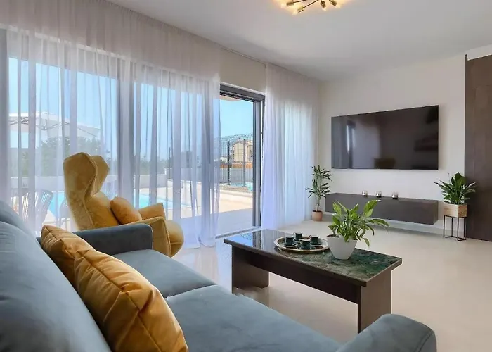 Esmeralda Ii By Seeadria Agency Holiday home