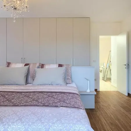 Esmeralda Ii By Seeadria Agency Casa de Férias Novigrad Istria